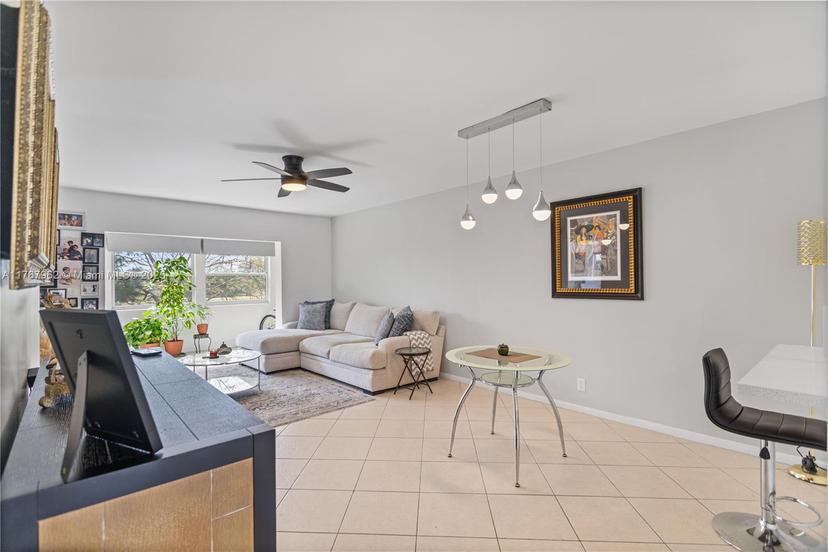 Picture of 7610 NW 1St St # 201, Margate FL 33063
