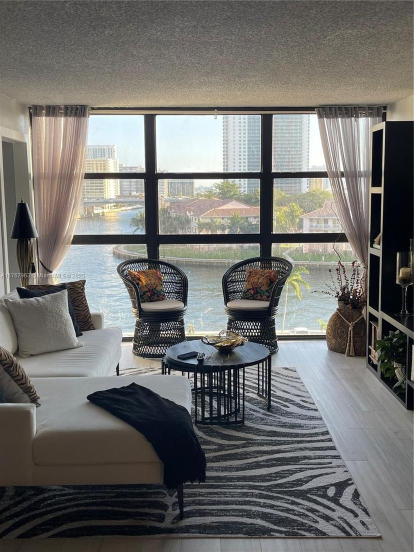Picture of 200 Leslie Dr # 622, Hallandale Beach FL 33009
