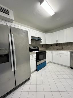 Picture of 7300 NW 17Th St # 301, Plantation, FL 33313