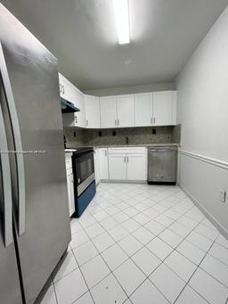 Picture of 7300 NW 17Th St # 301, Plantation, FL 33313
