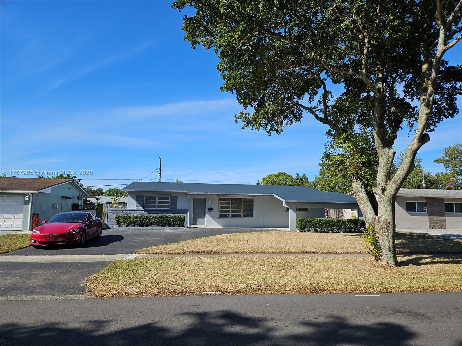 Picture of 210 SW 68Th Blvd, Pembroke Pines, FL 33023