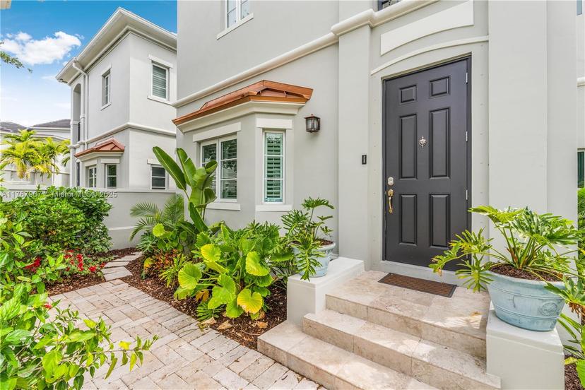 Picture of 10155 SW 75Th Pl, Pinecrest FL 33156