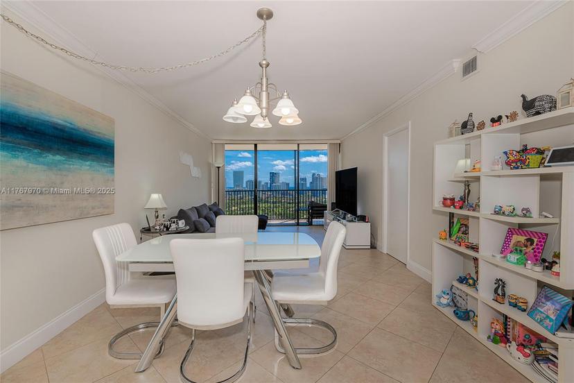 Picture of 20301 W Country Club Dr. # 2524, Aventura FL 33180