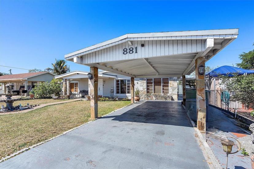 Picture of 881 Hialeah Dr, Hialeah FL 33010