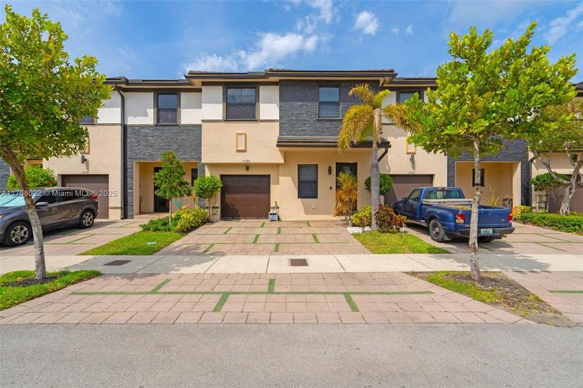 Picture of 15780 NW 91St Ct # 15780, Miami Lakes FL 33018