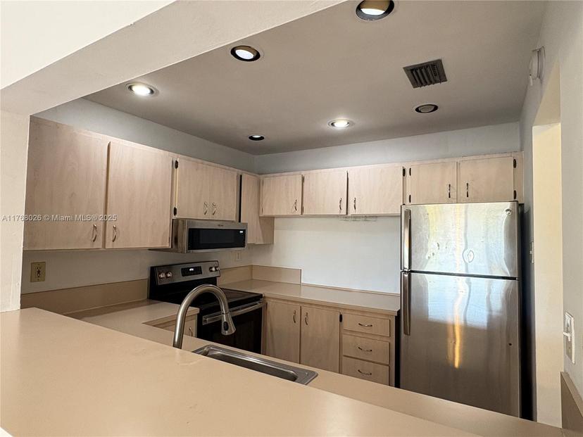Picture of 15481 SW 81St Cir Ln # 76, Miami FL 33193