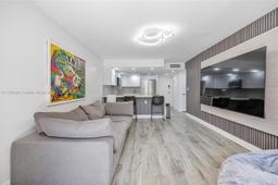 Picture of 14601 N Kendall Dr # 206K, Miami, FL 33186