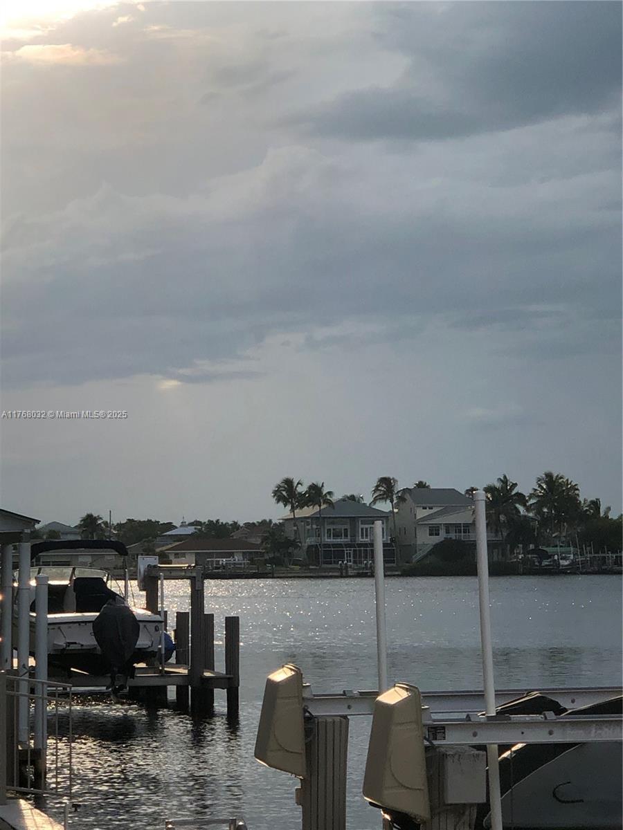 Picture of 211 6Th St, Naples, FL 34134