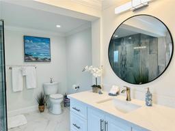 Picture of 211 6Th St, Naples, FL 34134