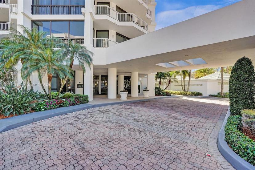 Picture of 20310 Fairway Oaks Dr # 173, Boca Raton FL 33434