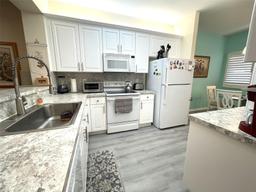 Picture of 7775 Yardley Dr # 409, Tamarac, FL 33321