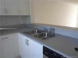 Picture of 5200 NW 31St Ave # 214, Fort Lauderdale, FL 33309