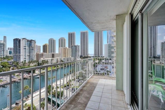 Picture of 500 Bayview Dr # 931, Sunny Isles Beach, FL 33160