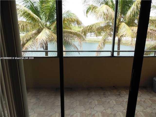 Picture of 8335 SW 152 Av # 308, Miami, FL 33193