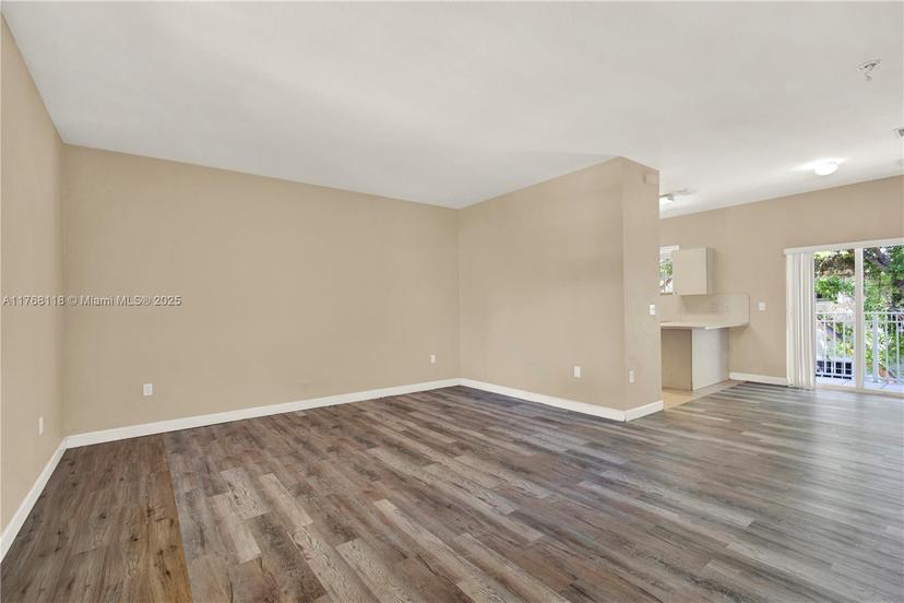 Picture of 374 NE 27Th Ave # 203, Homestead FL 33033