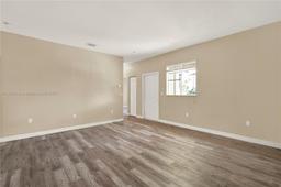 Picture of 374 NE 27Th Ave # 203, Homestead, FL 33033
