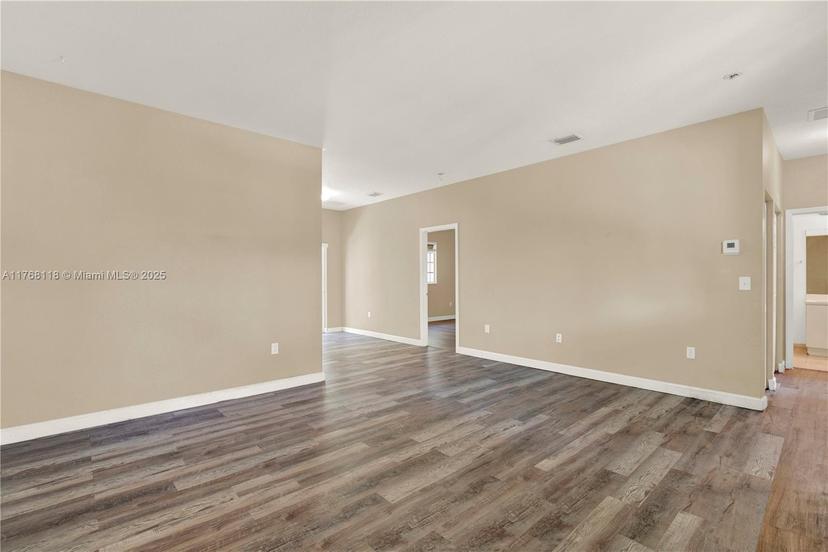 Picture of 374 NE 27Th Ave # 203, Homestead FL 33033