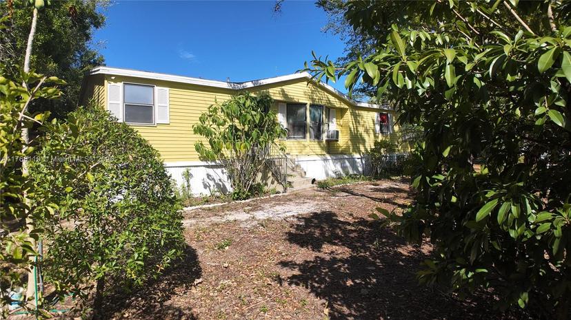 Picture of 451 Montura, Clewiston FL 33440
