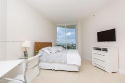 Picture of 15811 Collins Ave # 1105, Sunny Isles Beach, FL 33160