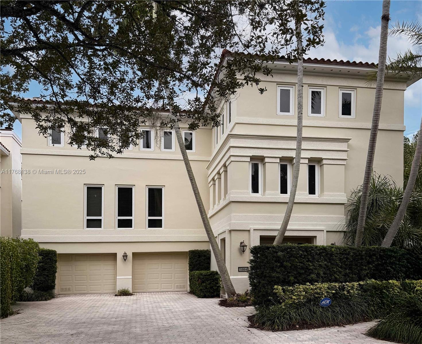 Picture of 3504 Bayshore Villas Dr, Miami, FL 33133