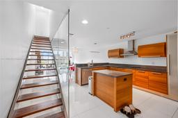 Picture of 2950 NE 188Th St # 534, Aventura, FL 33180