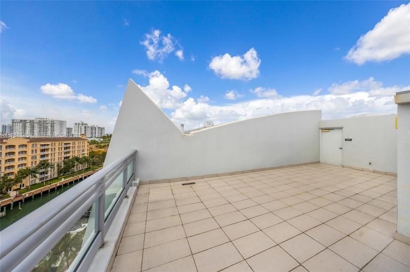 Picture of 2950 NE 188Th St # 534, Aventura FL 33180