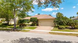 Picture of 2678 Meadowood Dr, Weston, FL 33332