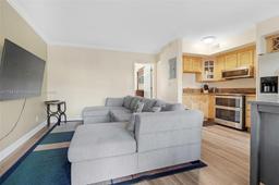 Picture of 924 SE 2Nd St # 7, Fort Lauderdale, FL 33301