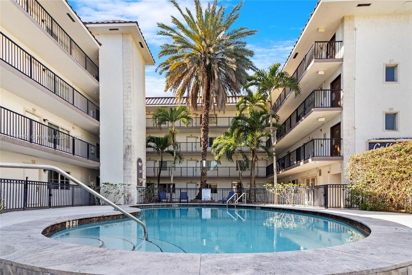 Picture of 924 SE 2Nd St # 7, Fort Lauderdale FL 33301