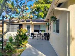 Picture of 410 SW Natura Avenue, Deerfield Beach, FL 33441