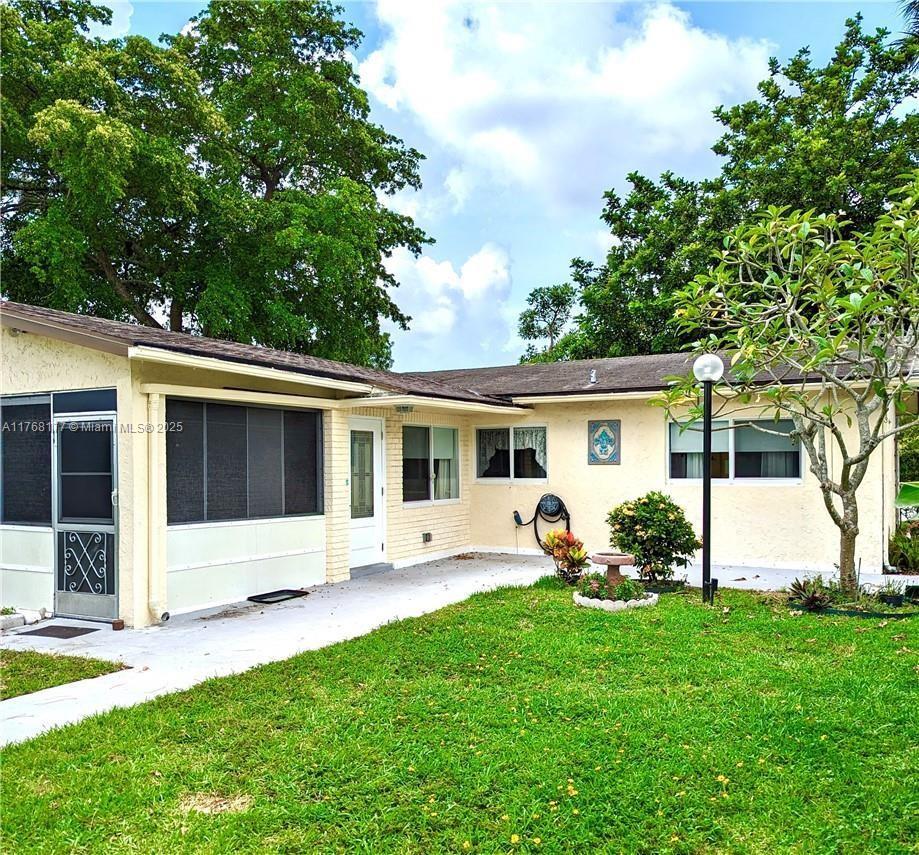 Picture of 410 SW Natura Avenue, Deerfield Beach, FL 33441