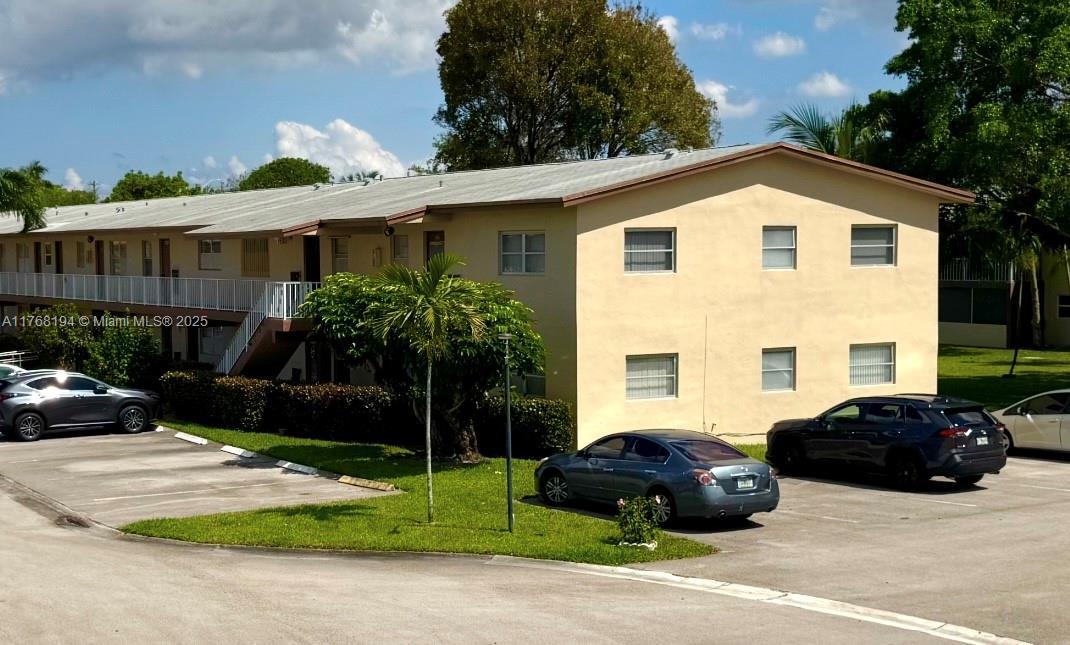 Picture of 7300 NW 4Th Pl # 205, Margate, FL 33063