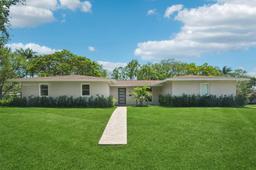 Picture of 7640 SW 165Th Ter, Palmetto Bay, FL 33157