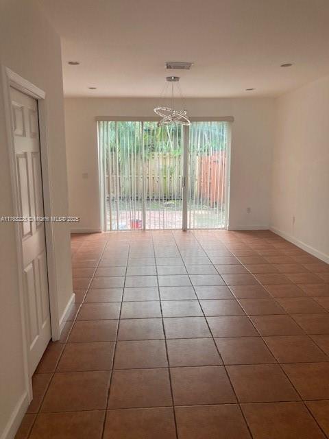 Picture of 5450 NW 107Th Ave # 705, Doral FL 33178