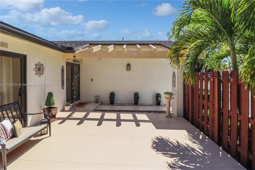 Picture of 13300 SW 108Th St Cir, Miami FL 33186