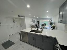 Picture of 4920 NW 79Th Ave # 113, Doral, FL 33166