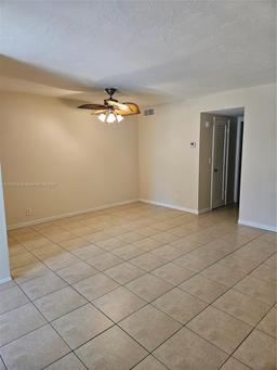 Picture of 250 Layne Blvd # 105, Hallandale Beach, FL 33009