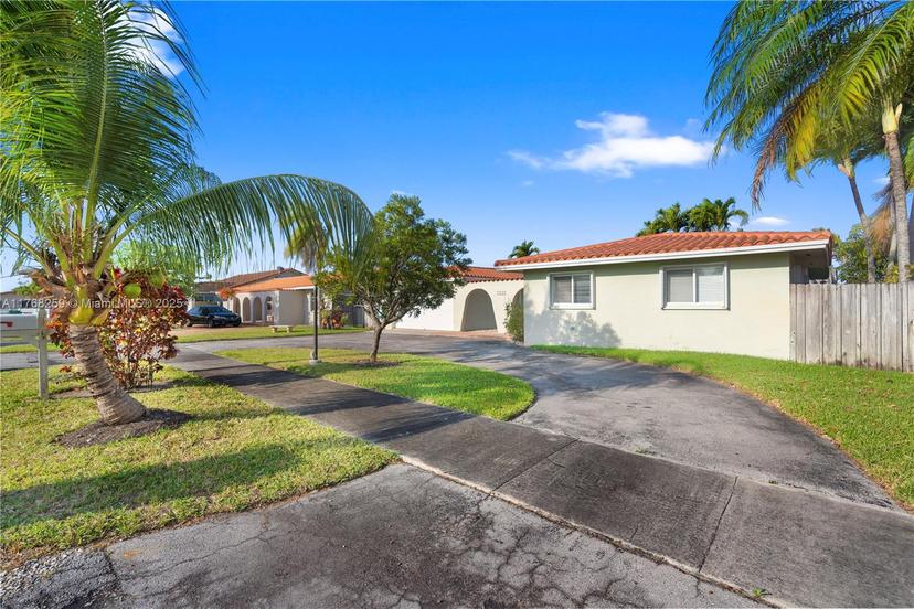 Picture of 7450 SW 100Th Ct, Miami FL 33173