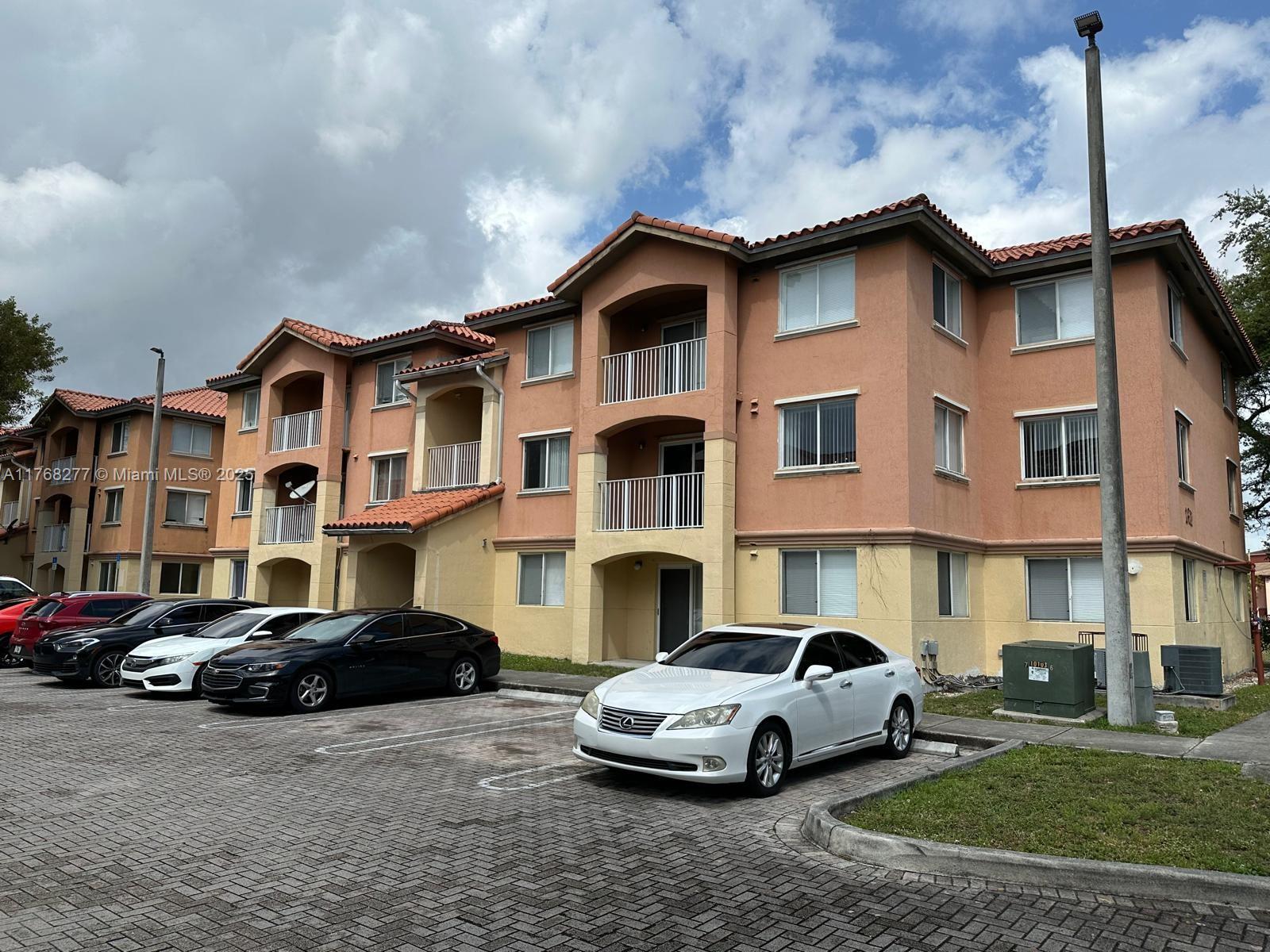 Picture of 17602 NW 25Th Ave # 208, Miami Gardens, FL 33056