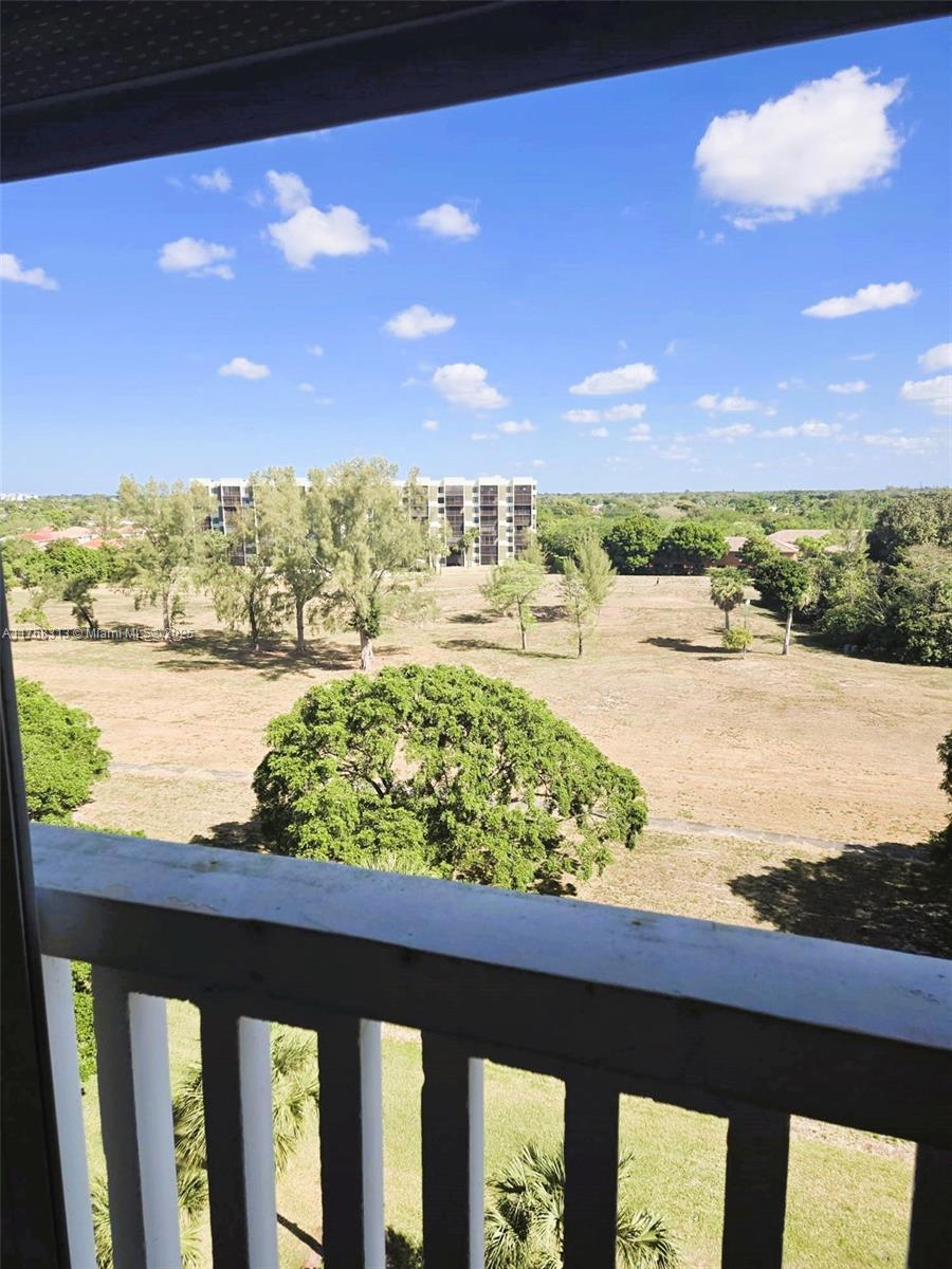 Picture of 6901 Environ Blvd # 7A, Lauderhill, FL 33319
