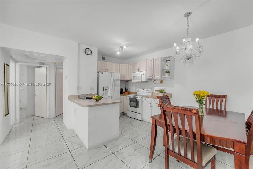 Picture of 15699 SW 73Rd Cir Ter # 9, Miami FL 33193