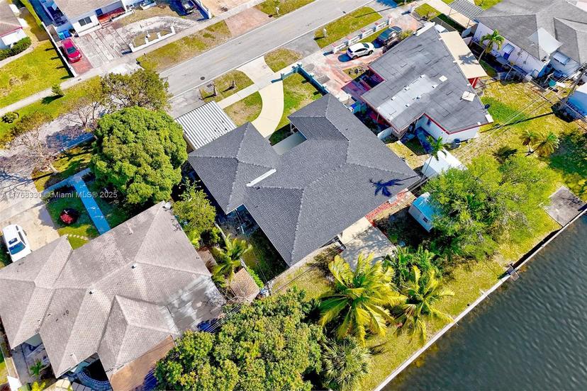 Picture of 840 Little River Dr, Miami FL 33150