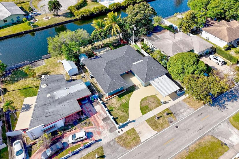 Picture of 840 Little River Dr, Miami FL 33150