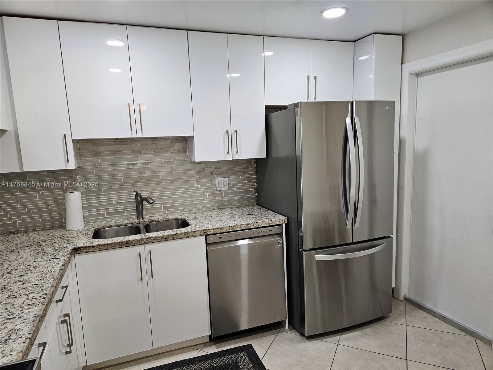 Picture of 330 SE 2Nd St # 504G, Hallandale Beach, FL 33009