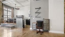 Picture of 425 N Andrews Ave # 406, Fort Lauderdale, FL 33301