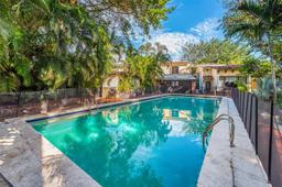 Picture of 3500A Flamingo Dr, Miami Beach, FL 33140