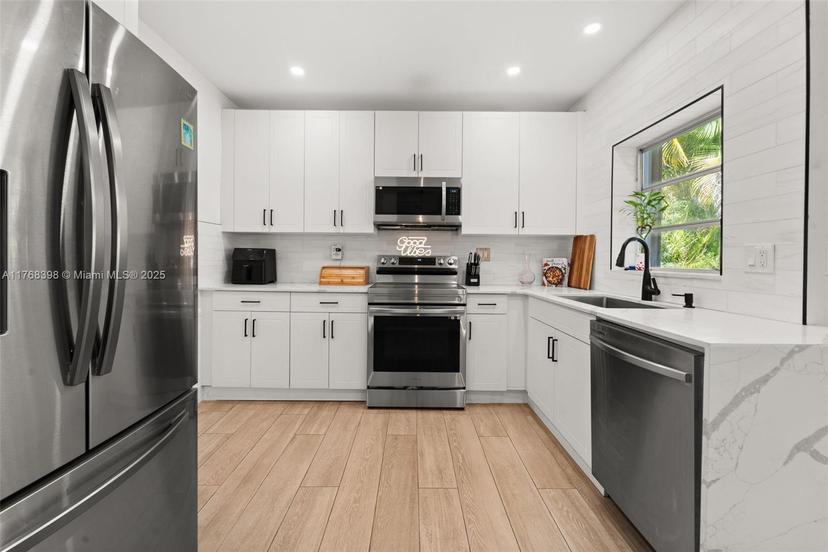 Picture of 411 Malaga Ave, Coral Gables FL 33134