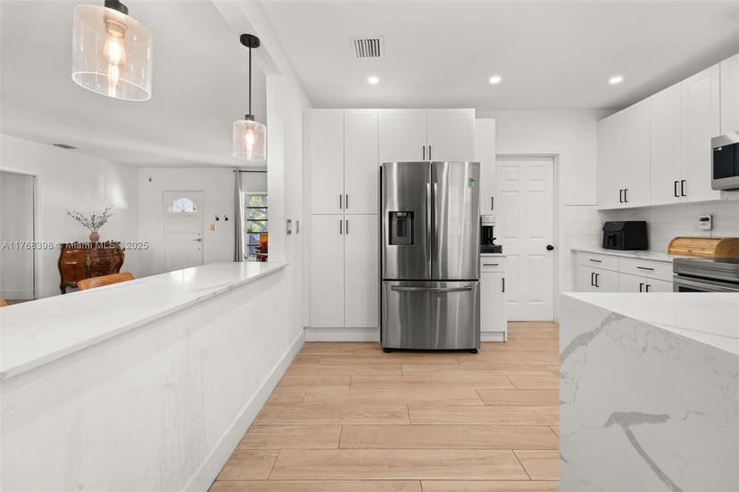 Picture of 411 Malaga Ave, Coral Gables FL 33134
