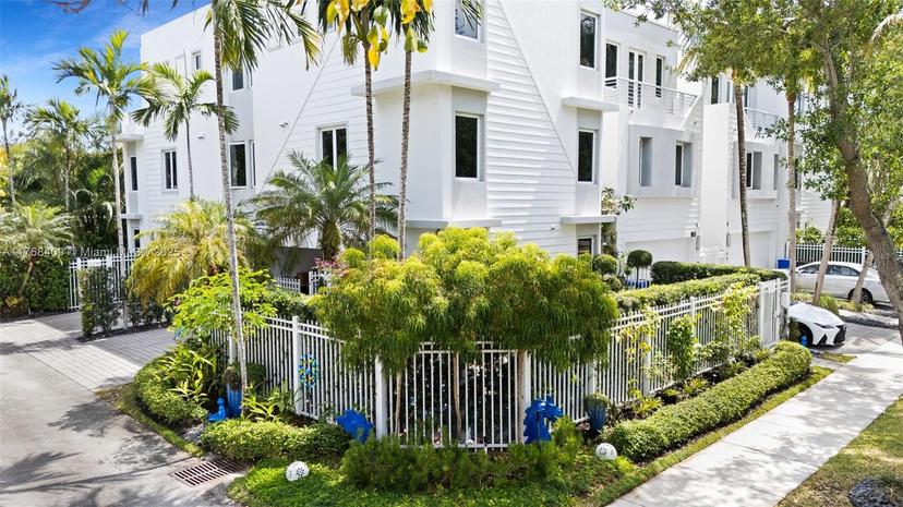 Picture of 306 NE 8Th Ave # 306, Fort Lauderdale FL 33301