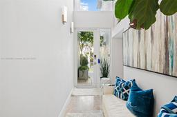 Picture of 306 NE 8Th Ave # 306, Fort Lauderdale, FL 33301